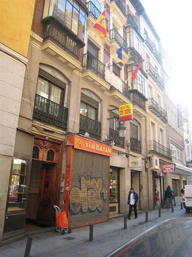 מדריד Pension San Isidro מראה חיצוני תמונה