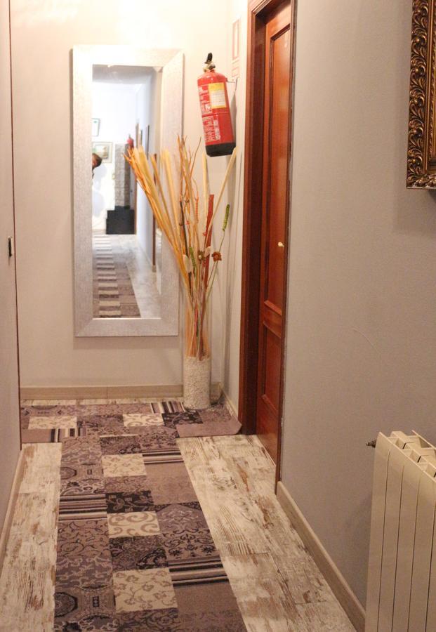 מדריד Pension San Isidro מראה חיצוני תמונה