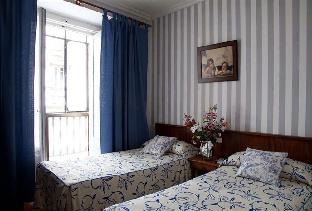 מדריד Pension San Isidro מראה חיצוני תמונה